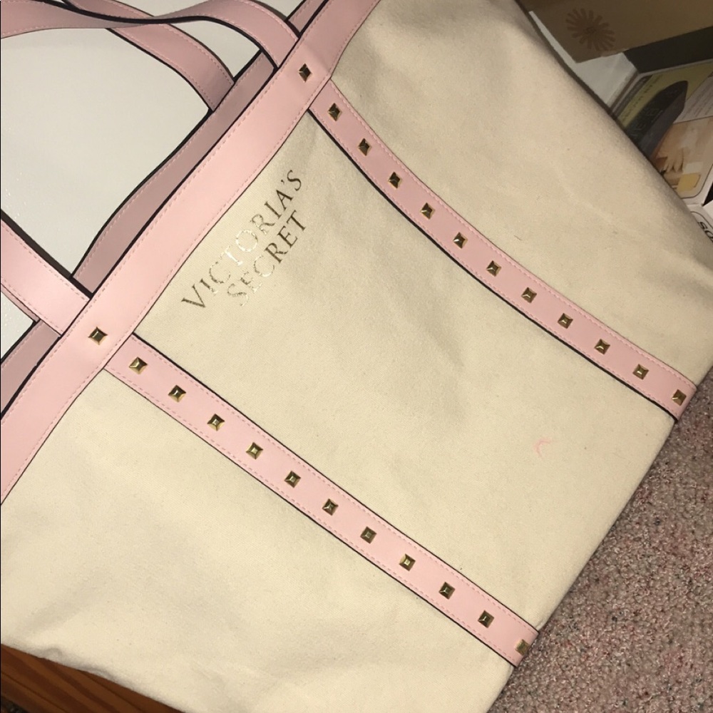 Victoria’s Secret tote